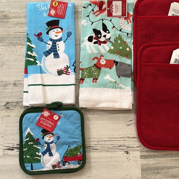 BRAND NEW BUNDLE! - 13-Piece Kitchen Set Includes Towels and Oven Mitts - Picture 10 of 10